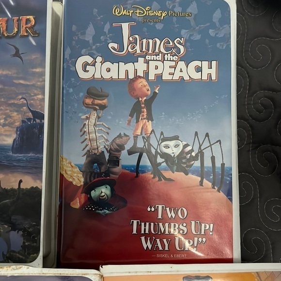 Walt Disney Lot if 5 VHS Tapes Little Mermaid Aladdin dinosaurs - Picture 3 of 7